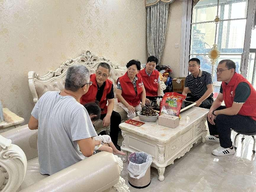 省钨与稀土质检中心开展走访慰问残障儿童平安志愿活动